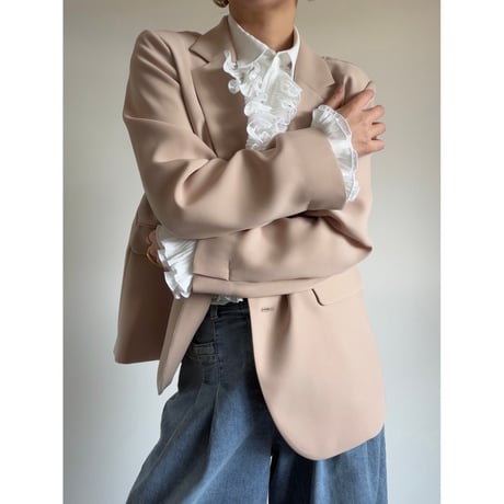 N93. frill brouse
