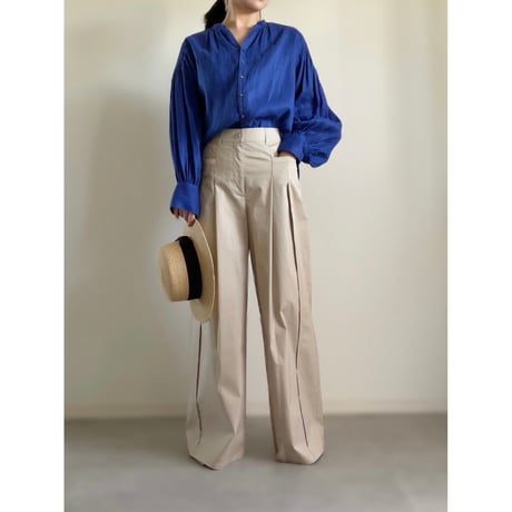 B54 / blue