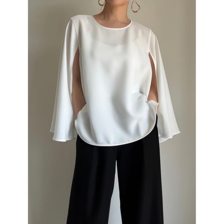 B51 / white（cape）
