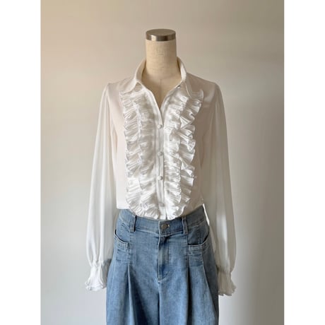 N93. frill brouse