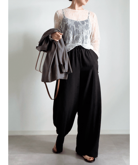 B52 / ivory（レーストップス）