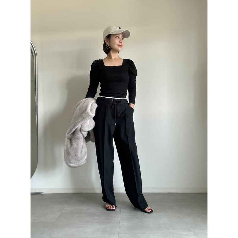 P25 / black | L'ECRIN