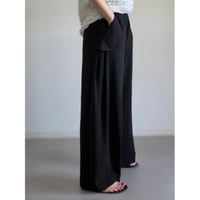 P42 / black