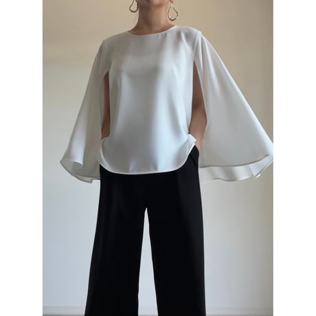 B51 / white（cape）