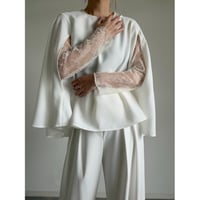 B52 / ivory（レーストップス）
