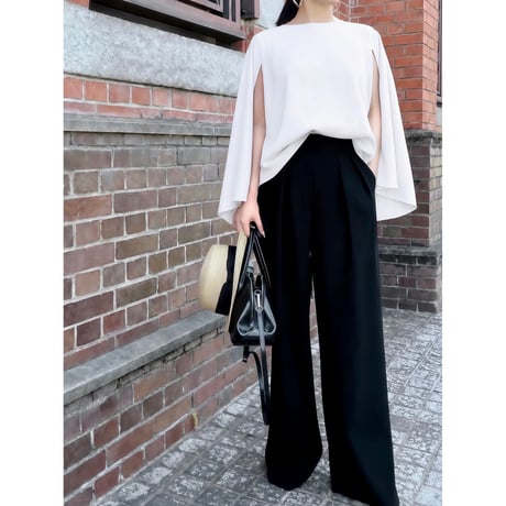 B51 / white（cape）