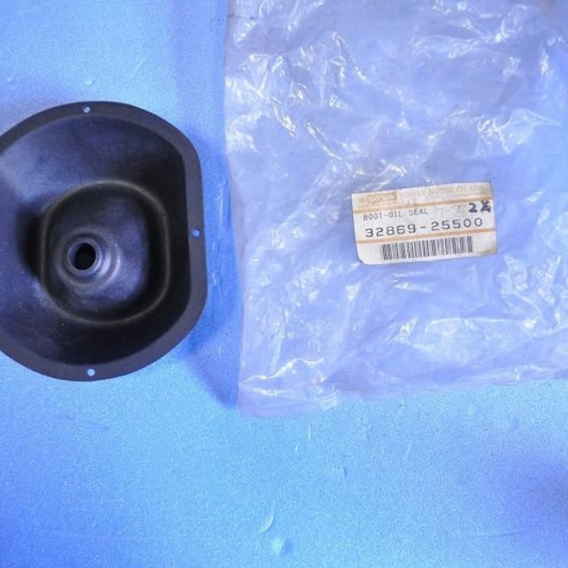 新品】純正パーツ 42年式SR311フェアレディ シフトレバーブーツ