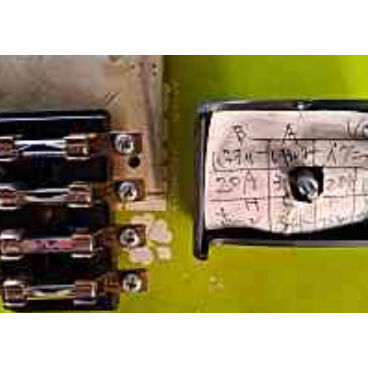 中古】42年式SR311フェアレディ ヒューズBOX | SR311