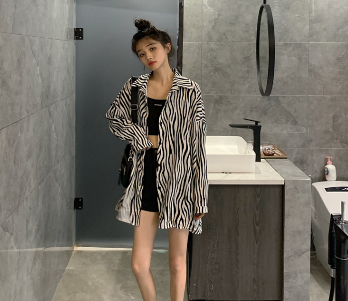 ゼブラ柄トップス 春コーデ セクシー可愛い 高見えブラウス ゼブラ柄トップス 春コーデ セクシー可愛い 高見えブラウス