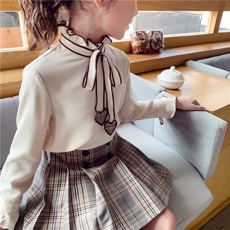 韓国風☆子供服 ハートボウタイ リボン ナチュラル長袖シャツ ブラウス 