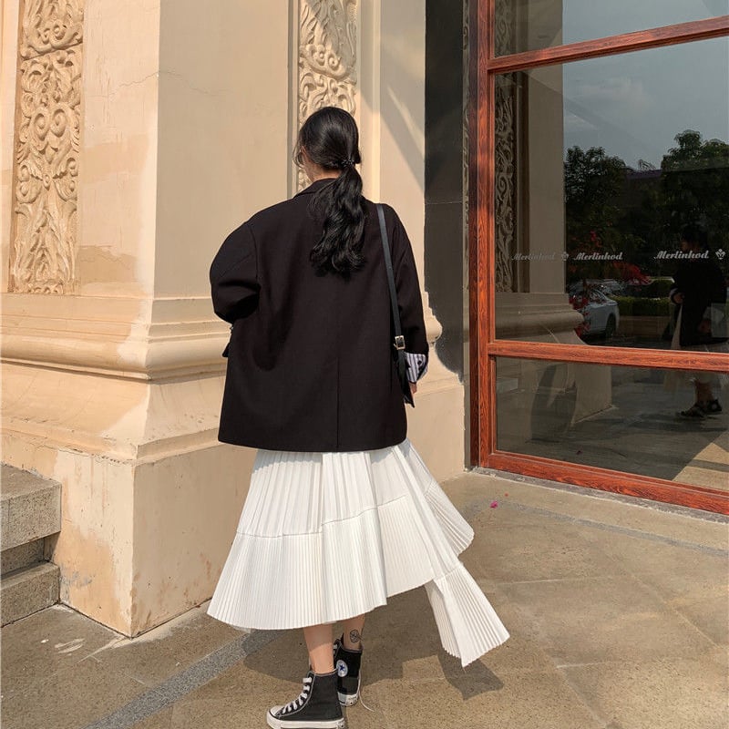 揺れる度エレガントに！アシンメトリープリーツスカート