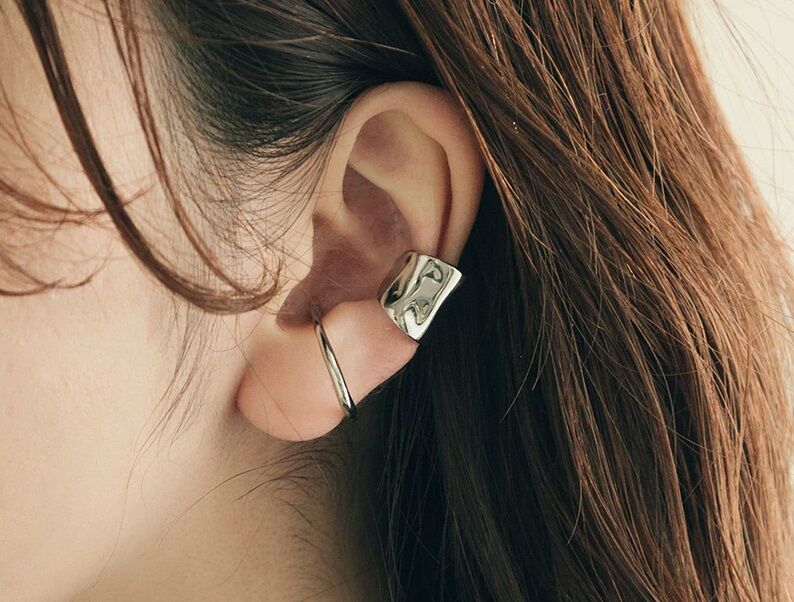 イヤーカフ 安全ピン デザイン 片耳用 チェーン ピアスタイプ 韓国