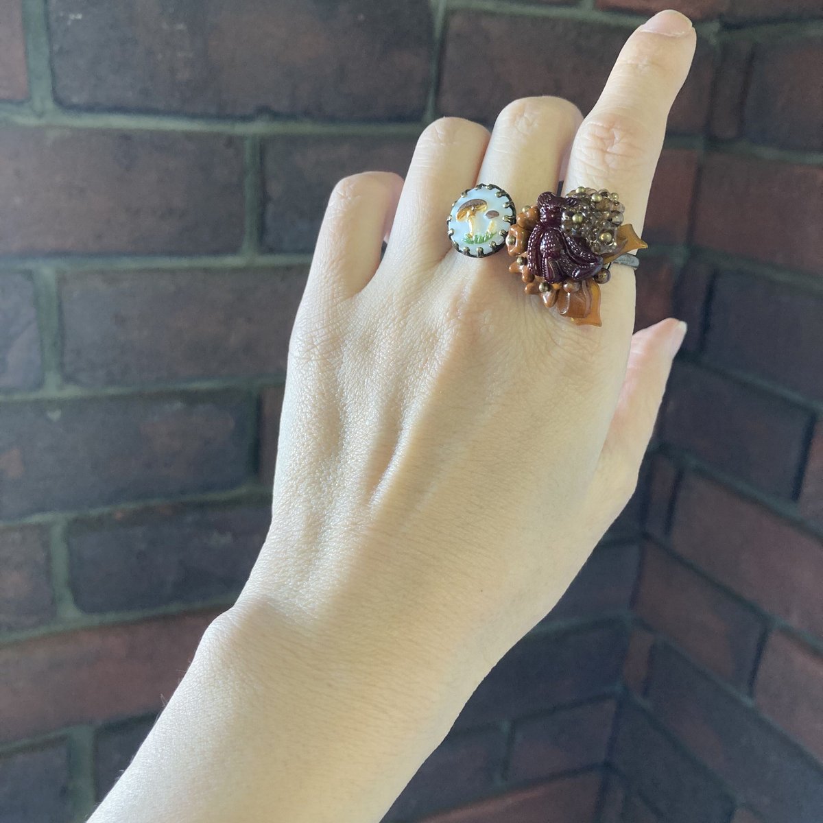 ベージュくまのリングカナミビジュー