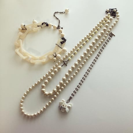 〖NECKLACE〗アイボリーレジンネックレス