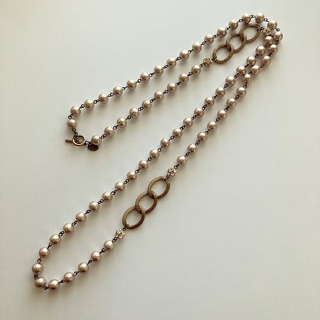 〖NECKLACE〗コットンパールキラキラロングネックレス　ベージュ