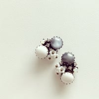 〖PIERCE･EARRING〗ドルチェヴィータピアス　グレー×ホワイト