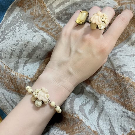 〖RING〗ベージュのクマリング