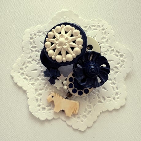 CATEGORY ブローチ brooch | Kanami bijoux