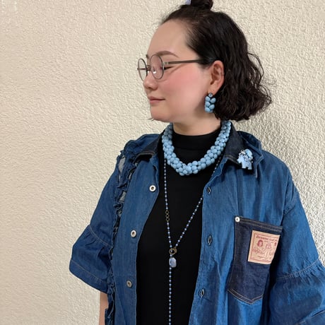 〖PIERCE･EARRINGS〗ベビーブルーボタンボリュームピアス・イヤリング