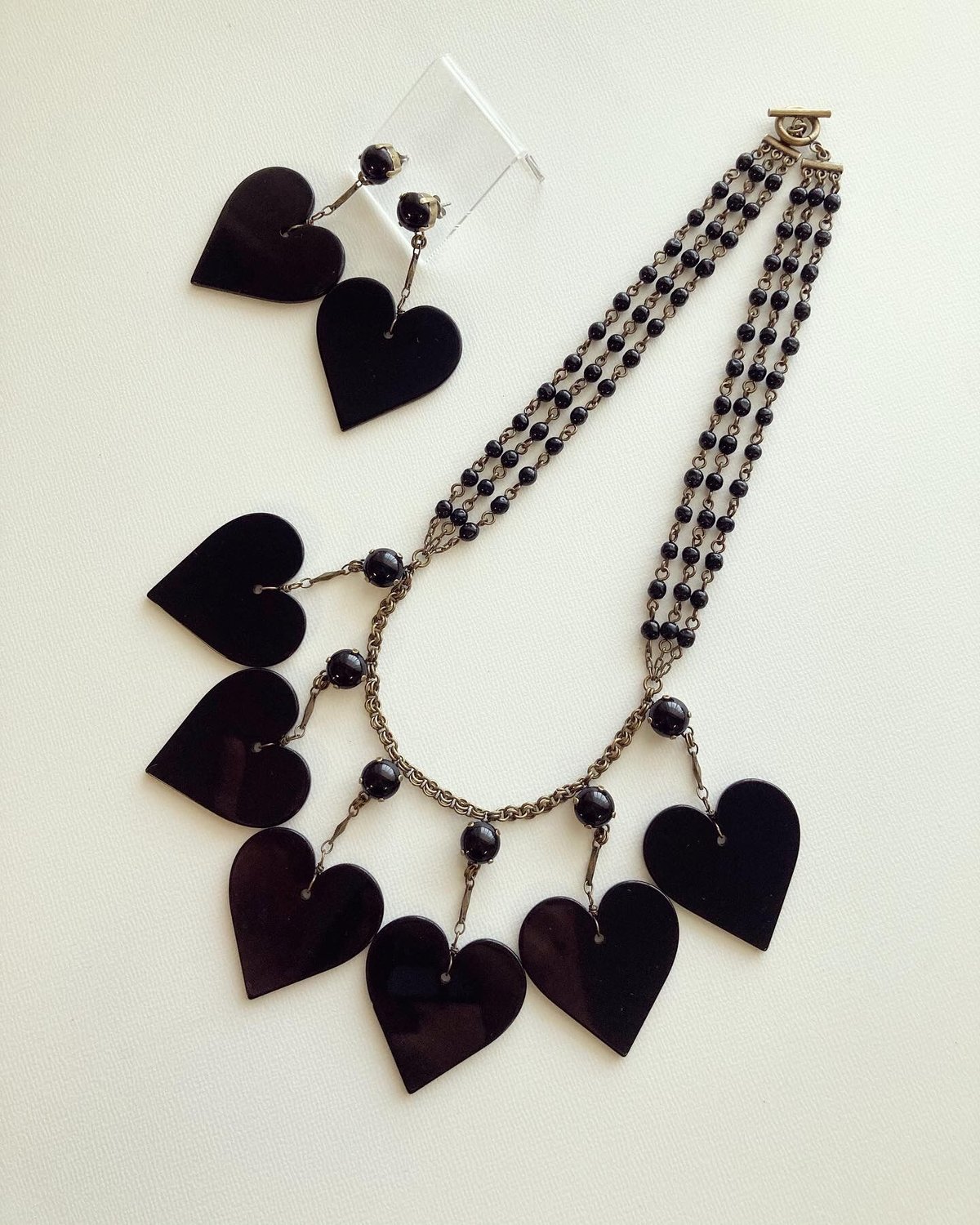 PIERCE・EARRING〗ブラックハートピアス | Kanami bijoux