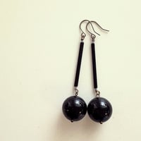 〖PIERCE･EARRINGS〗シリーズまるピアス・イヤリング ブラック