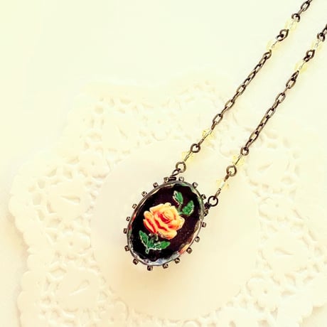 〖NECKLACE〗 ヴィンテージオーバルネックレス イエローローズ