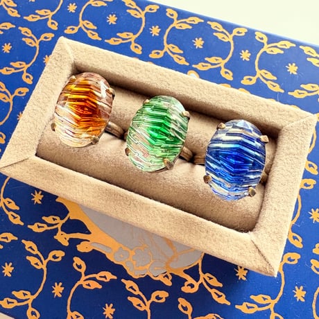 〖RING〗ヴィンテージオーバルリング カット入り