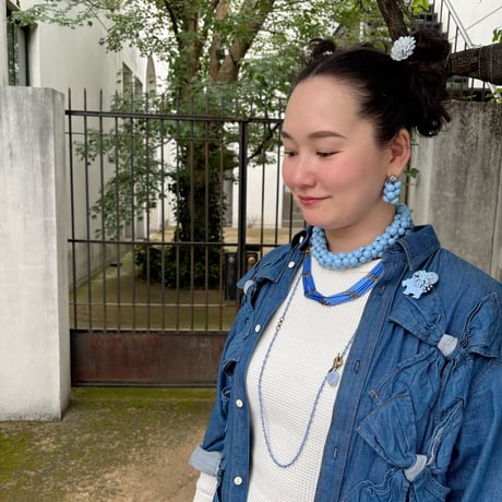 〖NECKLACE〗ベビーブルーボタンボリュームネックレス