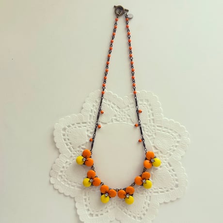 〖NECKLACE〗フラワーガーデンネックレス　みつばな各色