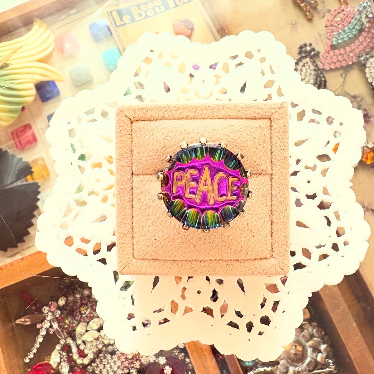 レア　ヴィンテージガラス　マリア　オーロラ　インタリオ　リング　指輪　お守り ヴィンテージ マリア マリア様 オーロラ インタリオ カボション マット