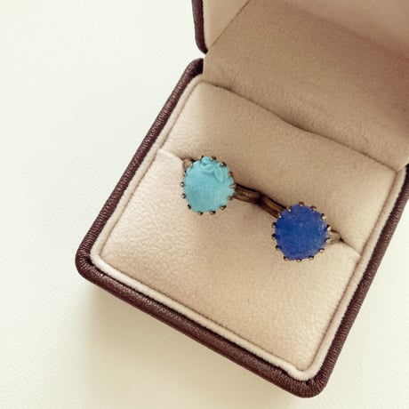 〖RING〗ヴィンテージ  青ざめたイチゴリング