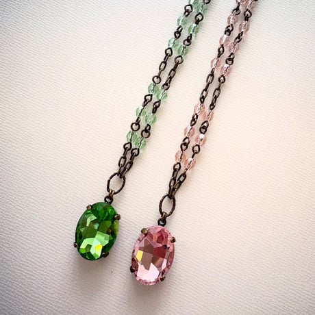 〖NECKLACE〗ショートオーバルネックレス　ピンクグリーン