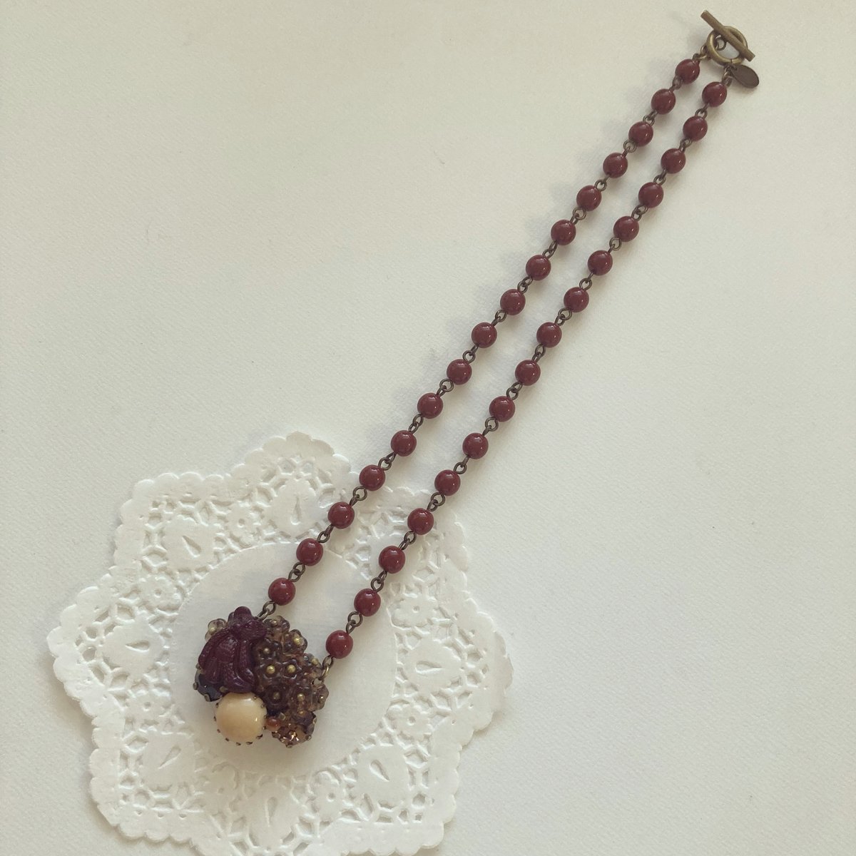 チョコホイップクリームくまのネックレスカナミビジュー