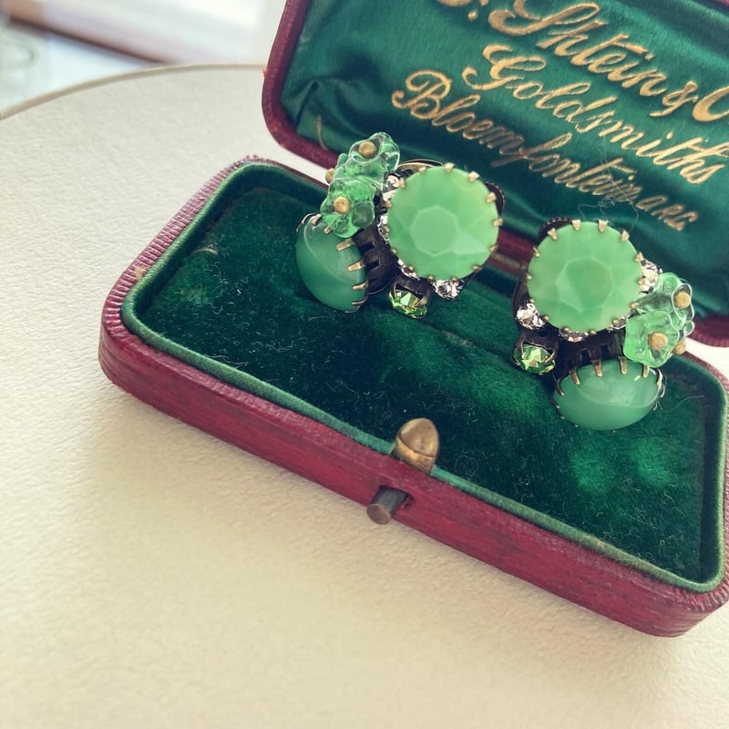 PIERCE・EARRING〗ドルチェヴィータ エメラルドグリーンピアス