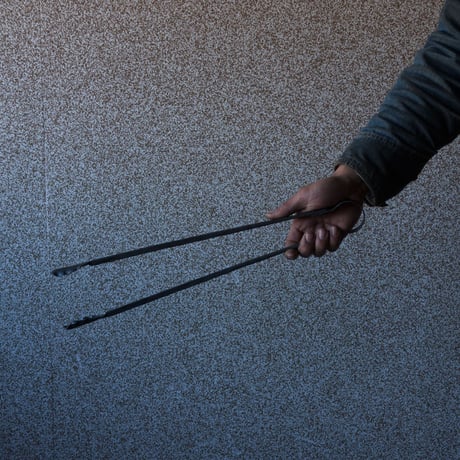 tongs L