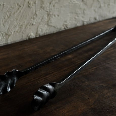 tongs L