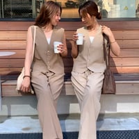 ノーカラーシンプルショートジレ