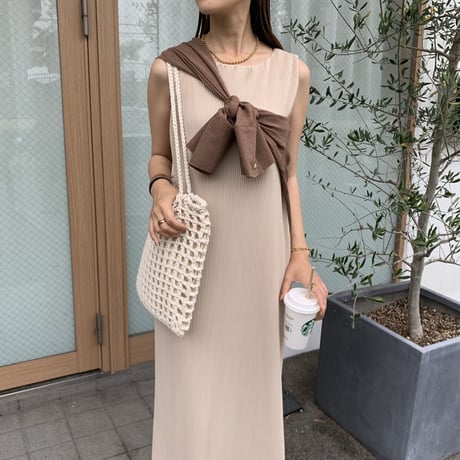 着心地抜群・リラックスプリーツストレートワンピース