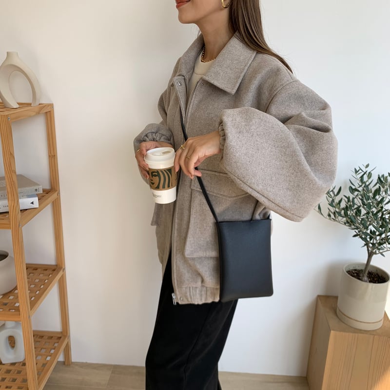 フェイクウールユニセックスショートブルゾン | BLATE