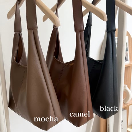 ポーチ付き上質ショルダーbag