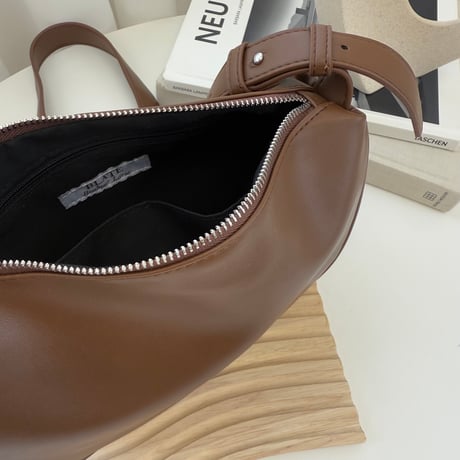 柔らか上質フェイクレザーショルダーBAG
