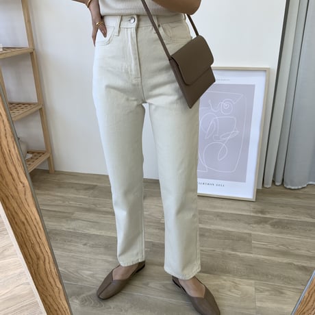 テーパードシンプルエクリュデニム