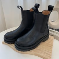 受注商品・サイドゴアボリュームショートブーツ