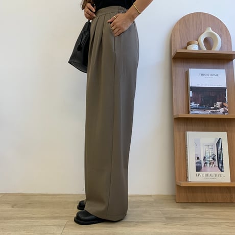 ルーズワイドタックパンツ