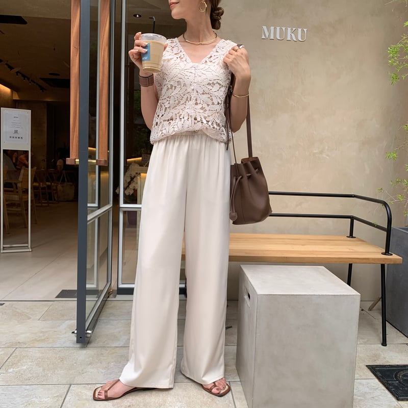 blate 上質美ラインとろみサテンパンツ　エクリュ 7/25入荷・上質美ラインとろみサテンパンツ | BLATE