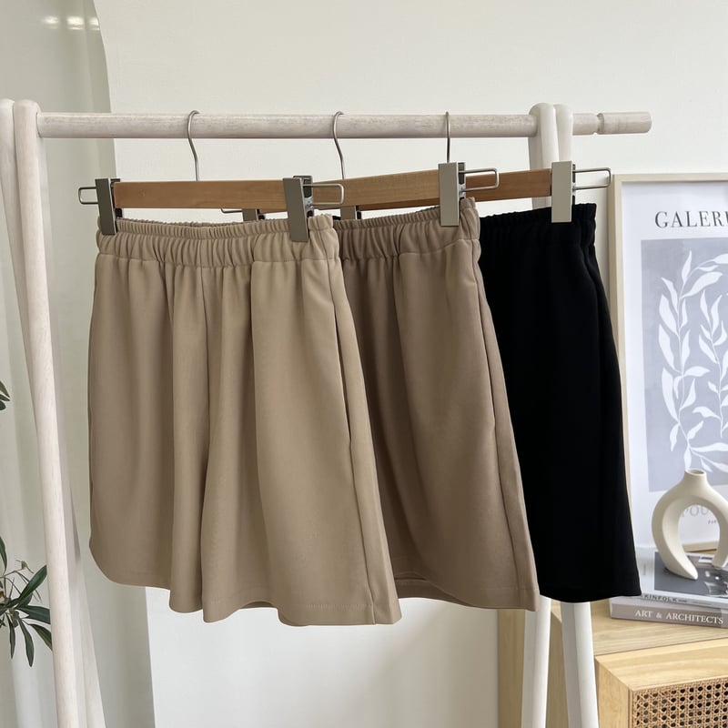 細見えスイムショートパンツ キーネックと同素材 | BLATE