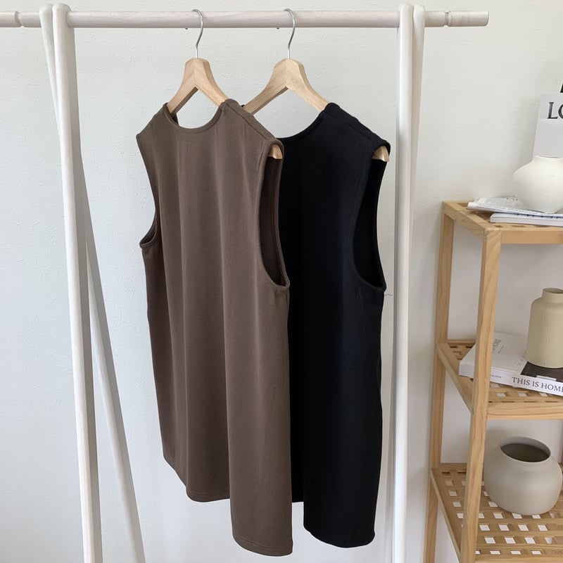 Vネックやわらかベスト | BLATE