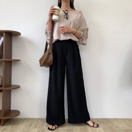 リラックスタックワイドパンツ ・ブラック