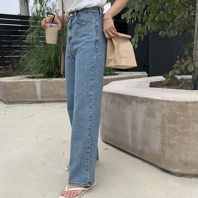 美脚・ストレートデニム | BLATE