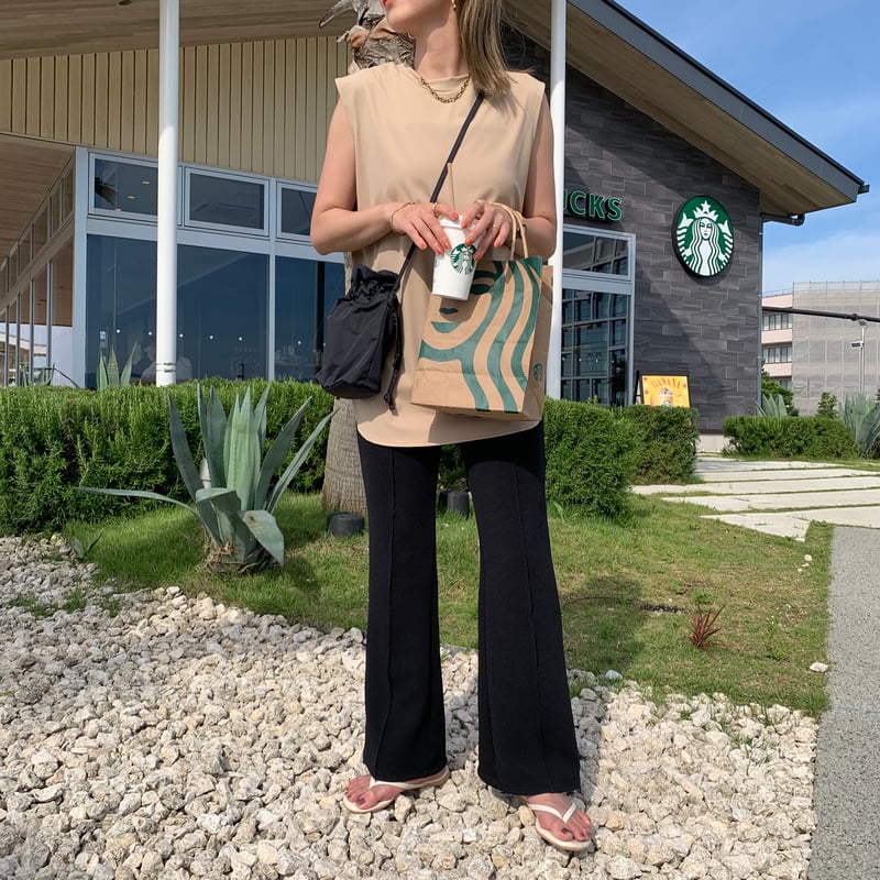 ノースリーブラッシュガード | BLATE